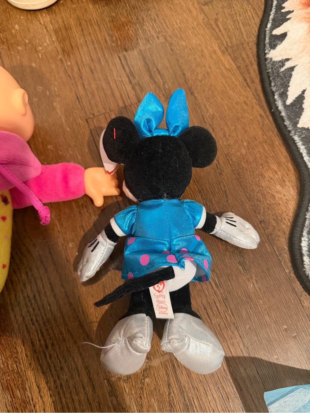 Disney - Picture 4 of 5